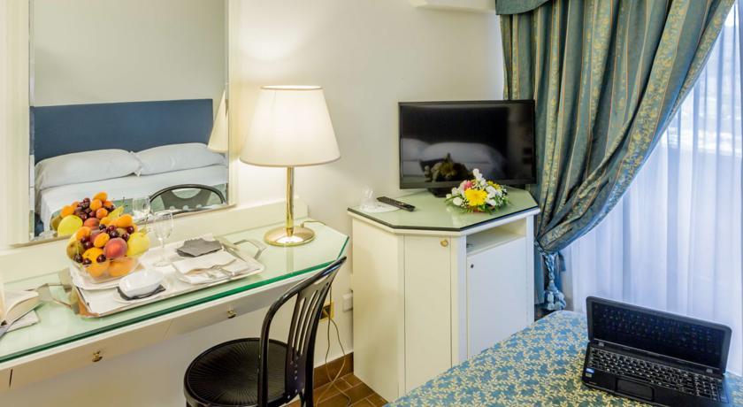 Grande Albergo بوتنزا المظهر الخارجي الصورة