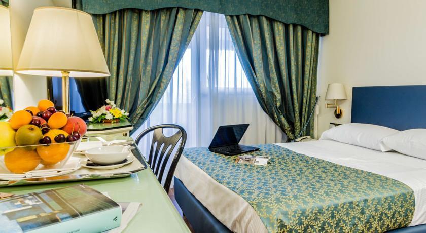 Grande Albergo بوتنزا المظهر الخارجي الصورة