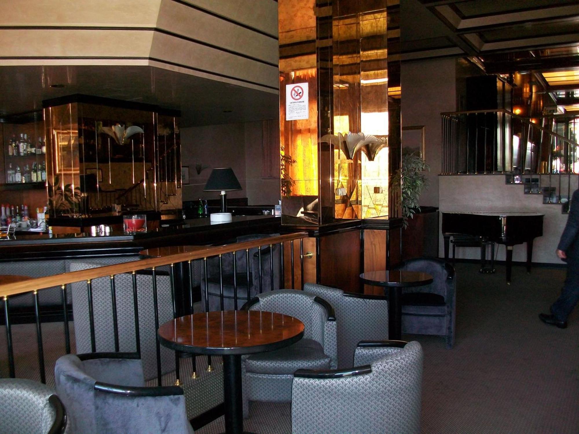 Grande Albergo بوتنزا المظهر الخارجي الصورة