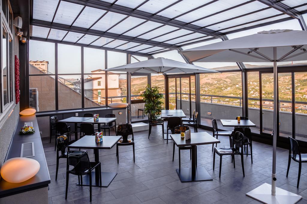 Grande Albergo بوتنزا المظهر الخارجي الصورة